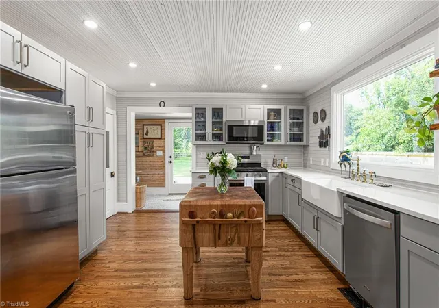 Photo 4 of Sale Pending at 611 E Steeple Chase Rd, Pleasant Garden, NC 27313 | MLS# 1233078 | Listing updated on 2026-09-02