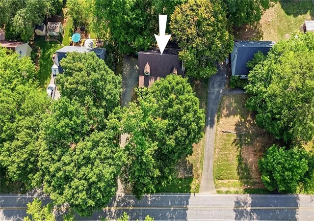 11th image of 5041 Hutchins St, Winston Salem, NC 27106 | MLS# 1226596