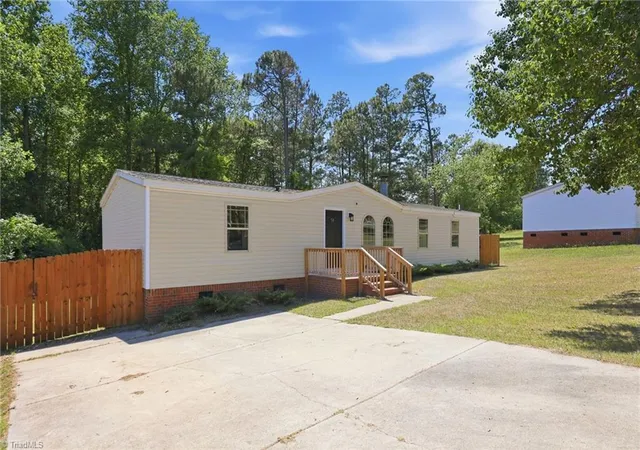 2nd image of 54 Brent Wood, Sanford, NC 27332 | MLS# 1222755