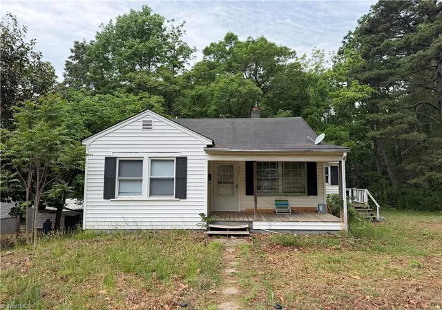 Homes for sale in Asheboro, NC | 421 Summit Ave, Asheboro, NC 27203 | MLS# 1220508