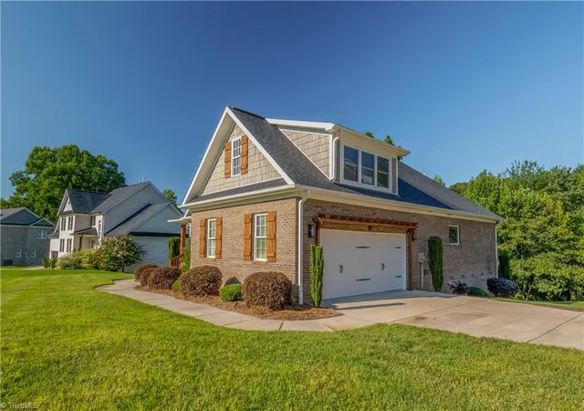 Photo 2 of Single family home for sale at 405 Spring Lake Farm Cir, Winston Salem, NC 27101 | MLS# 1230482 | Listing updated on 2026-08-13