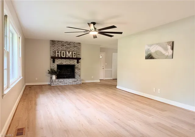 4th image of 1904 Efland Dr, Greensboro, NC 27408 | MLS# 1231151