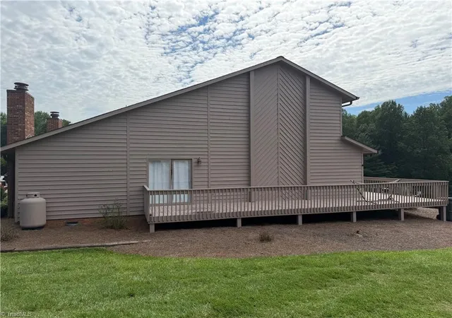 Photo 3 of Single family home for sale at 1540 Ivy Tr, Wilkesboro, NC 28697 | MLS# 1230523 | Listing updated on 2026-09-04