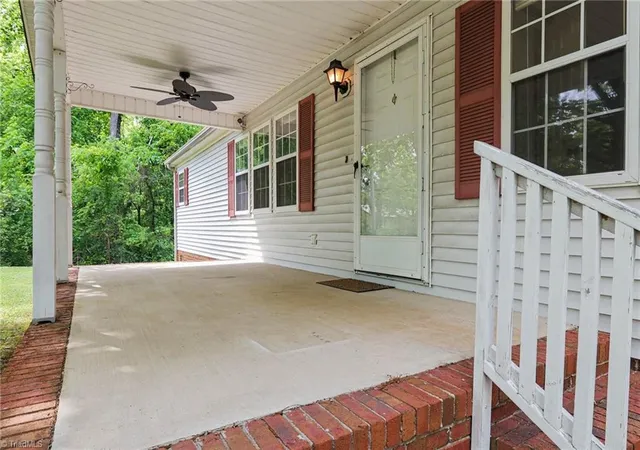 Homes for sale in Denton, NC | 194 W 3Rd St, Denton, NC 27239 | MLS# 1222063