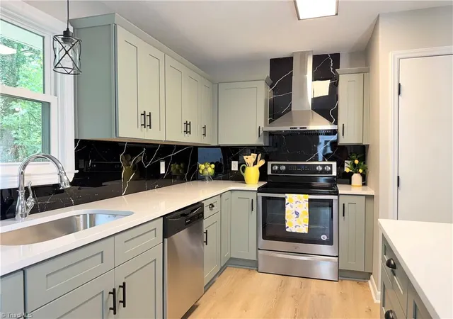 1st image of 1702 Cedrow Dr, High Point, NC 27260 | MLS# 1231383