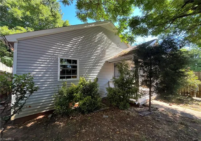 7th image of 911 17th St, Winston Salem, NC 27105 | MLS# 1224564