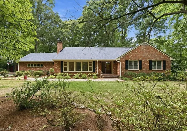 Photo 2 of Single family home for sale at 1501 Westridge Rd, Greensboro, NC 27410 | MLS# 1228626 | Listing updated on 2026-09-22