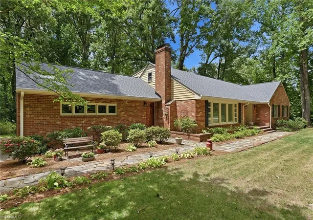 Photo 3 of Single family home for sale at 1501 Westridge Rd, Greensboro, NC 27410 | MLS# 1228626 | Listing updated on 2026-09-22