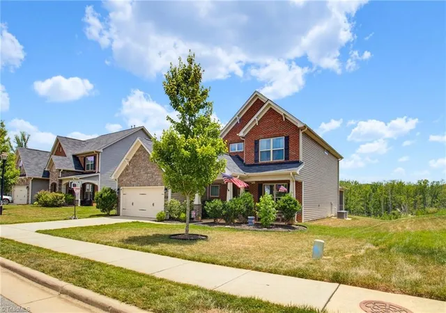 2nd image of 1837 Ridge Creek Dr, Kernersville, NC 27284 | MLS# 1226022