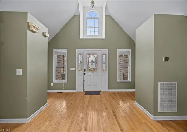 image of 3813 Long Meadow Dr, Mebane, NC 27302 | MLS# 1215585