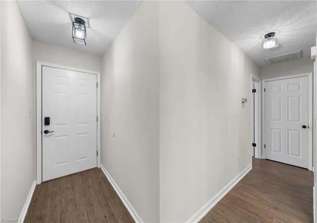 Photo 4 of Sale Pending at 118 Hidden Hills Dr, Thomasville, NC 27360 | MLS# 1217804 | Listing updated on 2026-09-16