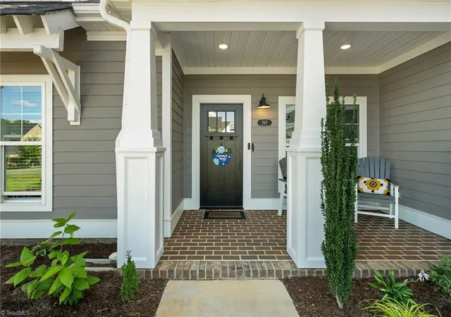 Photo 4 of Single family home for sale at 397 Brookberry Farm Cir, Winston Salem, NC 27106 | MLS# 1233505 | Listing updated on 2026-09-15