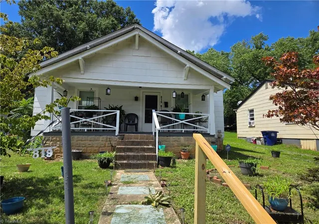 2nd image of 819 W Sprague St, Winston Salem, NC 27127 | MLS# 1230116