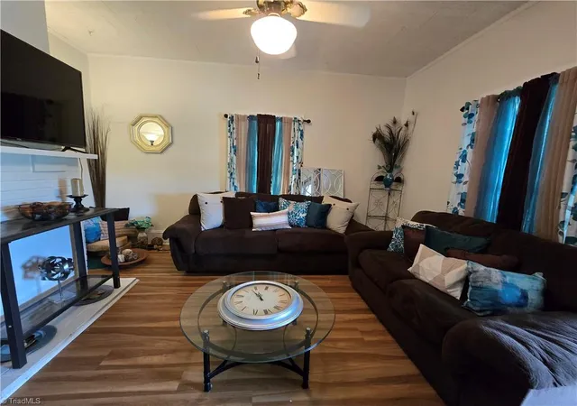 Photo 4 of Single family home for sale at 819 W Sprague St, Winston Salem, NC 27127 | MLS# 1230116 | Listing updated on 2026-09-28
