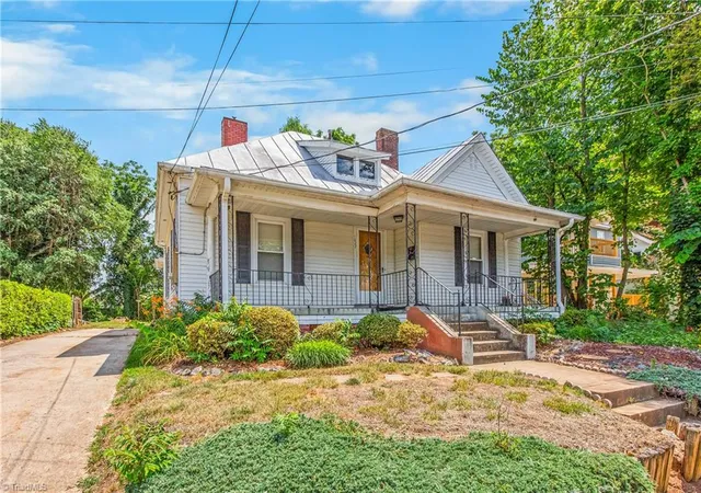 2nd image of 1022 Franklin St, Winston Salem, NC 27101 | MLS# 1224373
