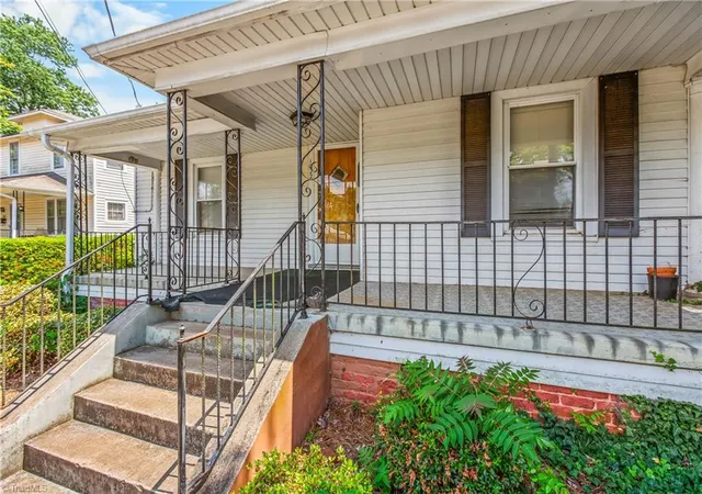 3rd image of 1022 Franklin St, Winston Salem, NC 27101 | MLS# 1224373