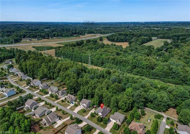 4th image of 350 High Knoll Dr, Walkertown, NC 27051 | MLS# 1224547
