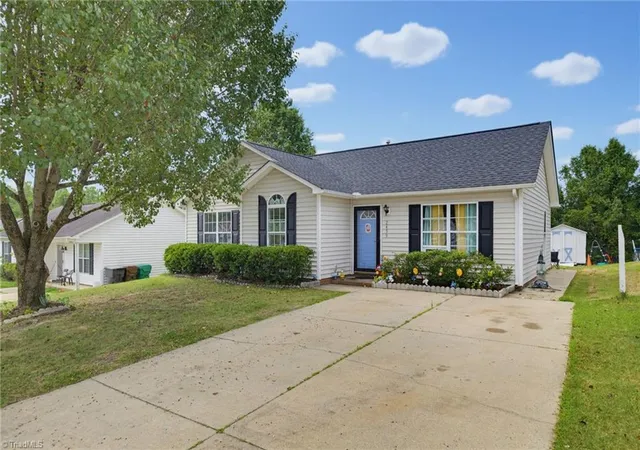 Photo 2 of Sale Pending at 2459 Shadow Valley Rd, High Point, NC 27265 | MLS# 1226915 | Listing updated on 2026-09-16