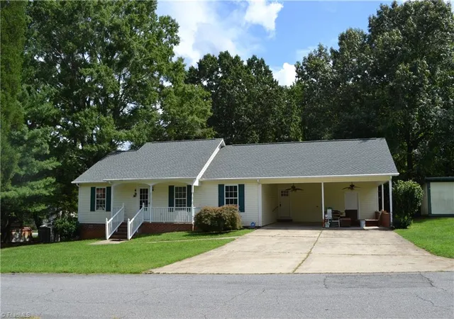 Photo 2 of Single family home for sale at 405 Puzak Ln, Madison, NC 27025 | MLS# 1230909 | Listing updated on 2026-09-01