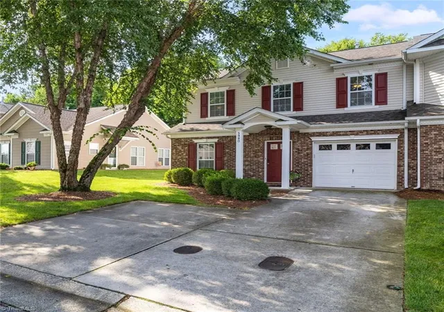 2nd image of 5980 Hollow Wood Ct, Winston Salem, NC 27104 | MLS# 1230915