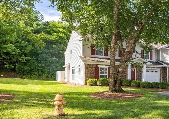 Photo 3 of Single family home for sale at 5980 Holw Wood Ct, Winston Salem, NC 27104 | MLS# 1230915 | Listing updated on 2026-09-16