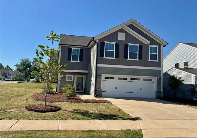 2nd image of 146 Centerpiece Dr, High Point, NC 27265 | MLS# 1217327
