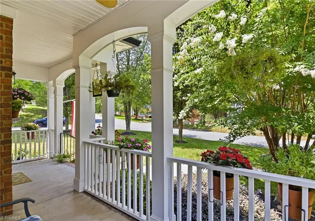 Photo 3 of Sale Pending at 6655 Lake Dale Way, Clemmons, NC 27012 | MLS# 1226863 | Listing updated on 2026-09-16
