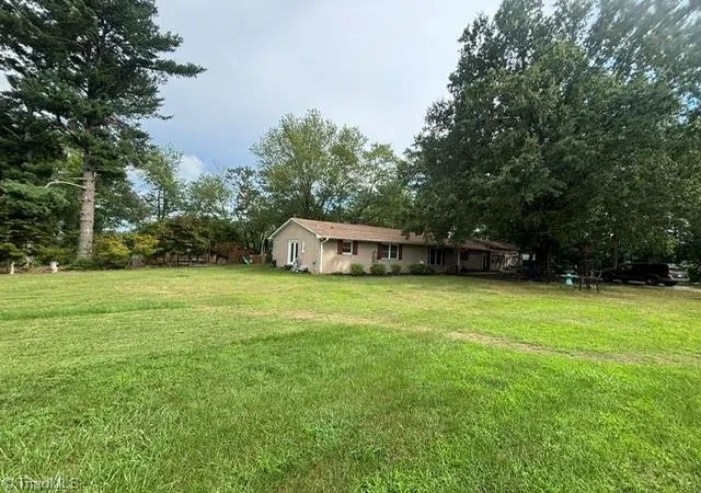 Photo 2 of Single family home for sale at 1192 N Main St, Kernersville, NC 27284 | MLS# 1230576 | Listing updated on 2026-09-16