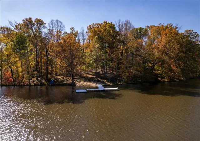 4th image of 7918 Duck Pond Ct, Browns Summit, NC 27214 | MLS# 1173045