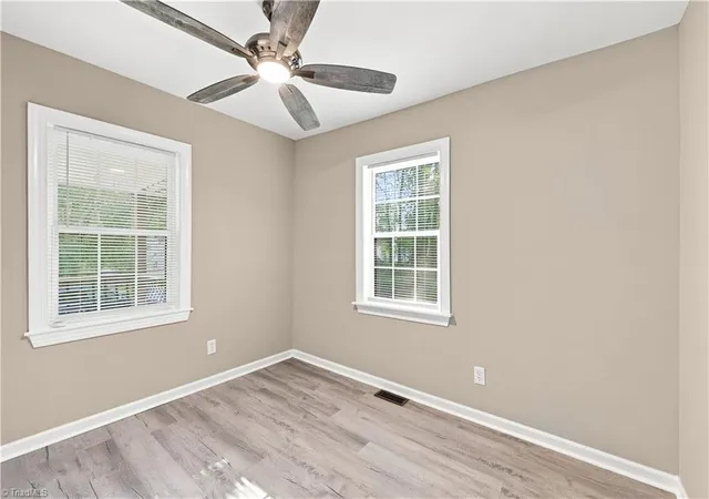 Photo 3 of Single family home for sale at 431 Dudley St, Burlington, NC 27217 | MLS# 1230971 | Listing updated on 2026-09-06