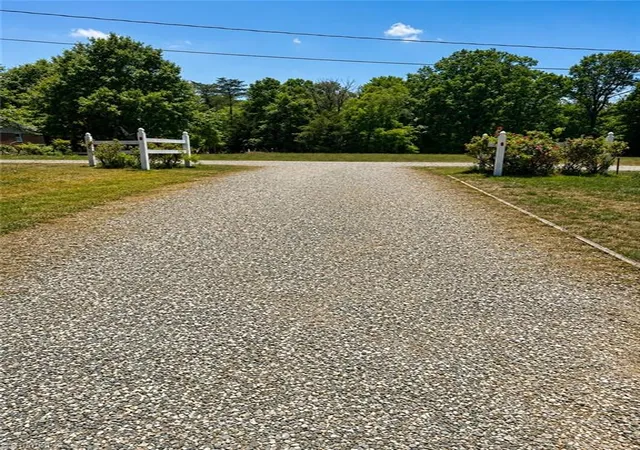 Photo 3 of Manufactured home for sale at 1214 Violet Ct, Burlington, NC 27217 | MLS# 1220309 | Listing updated on 2026-09-18