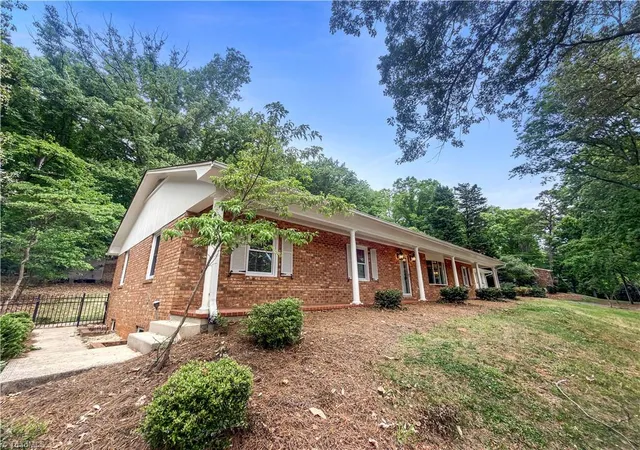 2nd image of 1011 Westmont Dr, Asheboro, NC 27205 | MLS# 1219905