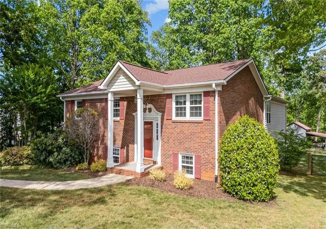 Photo 3 of Sale Pending at 340 Mountainview Rd, King, NC 27021 | MLS# 1217319 | Listing updated on 2026-09-15
