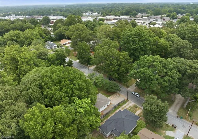 Homes for sale in High Point, NC | 1313 Prescott Pl, High Point, NC 27262 | MLS# 1223902