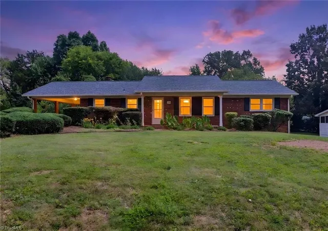 2nd image of 229 Farmbrooke Ln, Winston Salem, NC 27127 | MLS# 1232983
