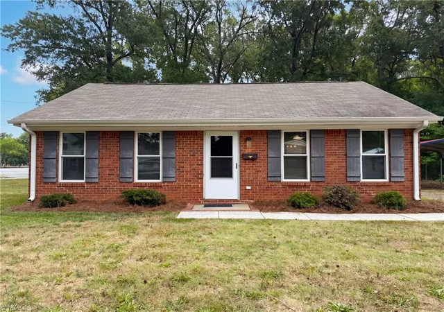Homes for sale in Graham, NC | 304 Field St, Graham, NC 27253 | MLS# 1225156