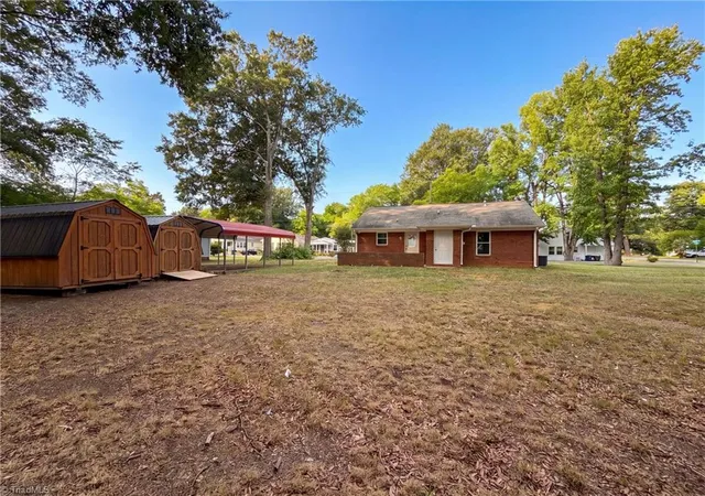 Photo 4 of Sale Pending at 304 Field St, Graham, NC 27253 | MLS# 1225156 | Listing updated on 2026-09-09