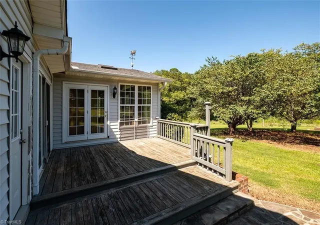 5th image of 173 Old Meadowbrook Ln, Elkin, NC 28621 | MLS# 1229864