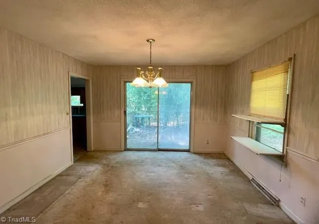 Homes for sale in Lexington, NC | 404 Western Blvd, Lexington, NC 27295 | MLS# 1225274