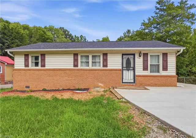 3rd image of 114 N Hall St, High Point, NC 27263 | MLS# 1230586