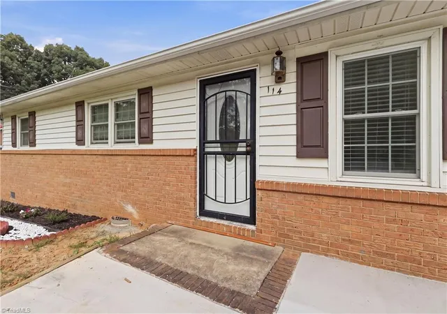 4th image of 114 N Hall St, High Point, NC 27263 | MLS# 1230586