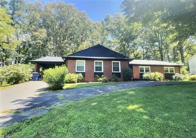 Photo 1 of Single family home for sale at 2651 Green Crst Dr, Winston Salem, NC 27106 | MLS# 1230528 | Listing updated on 2026-09-11