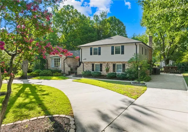 3rd image of 2438 Edgewood Ave, Burlington, NC 27215 | MLS# 1231351