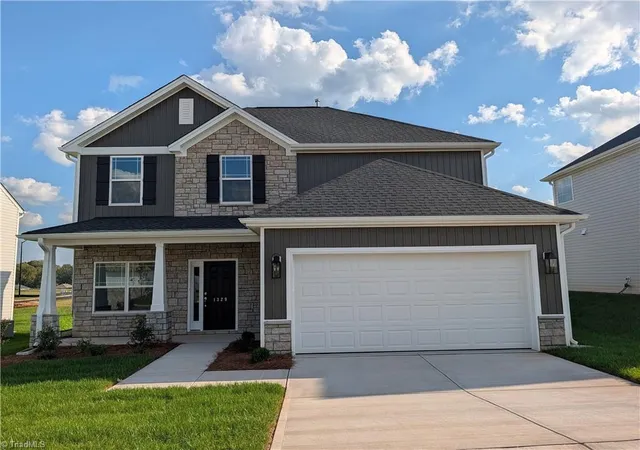 Photo 1 of Single family home for sale at 1329 Dandridge Dr, Kernersville, NC 27284 | MLS# 1240022 | Listing updated on 2026-10-24
