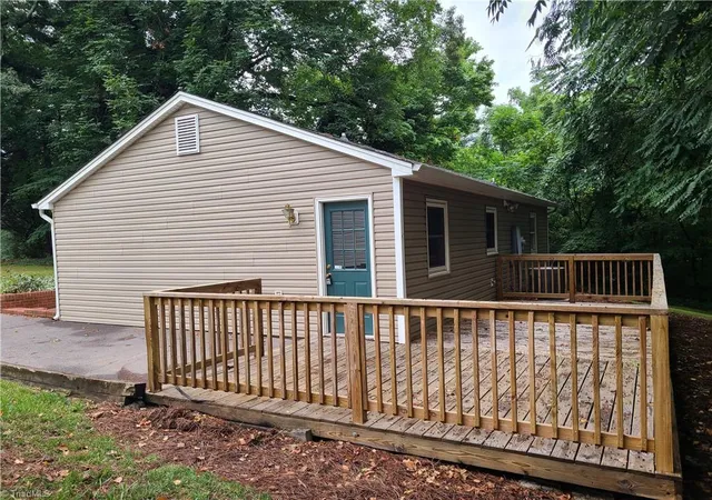 19th image of 5516 Oak Summit Ct, Winston Salem, NC 27105 | MLS# 1227676