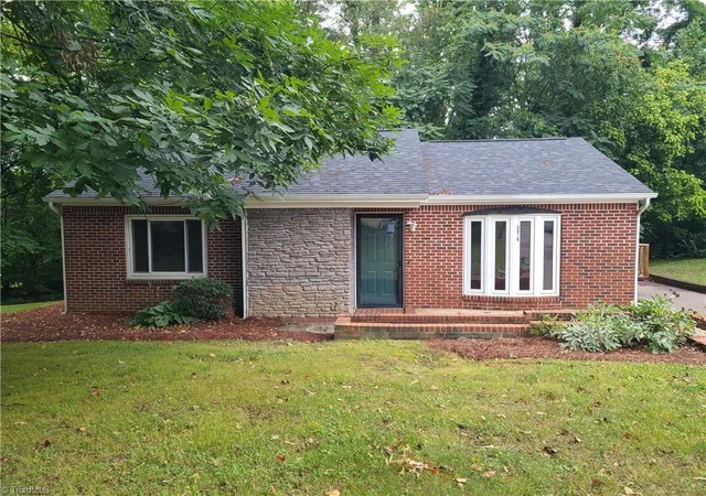 1st image of 5516 Oak Summit Ct, Winston Salem, NC 27105 | MLS# 1227676