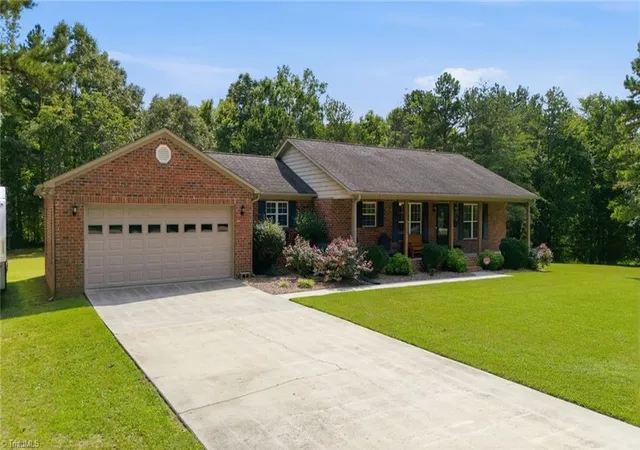 Photo 2 of Sale Pending at 459 Shuler Rd, Thomasville, NC 27360 | MLS# 1230433 | Listing updated on 2026-08-16