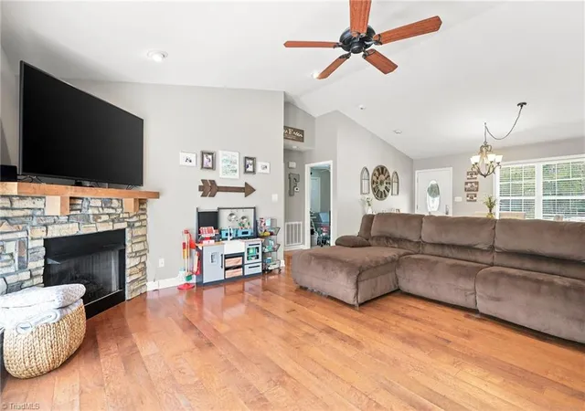 Photo 4 of Sale Pending at 459 Shuler Rd, Thomasville, NC 27360 | MLS# 1230433 | Listing updated on 2026-08-16