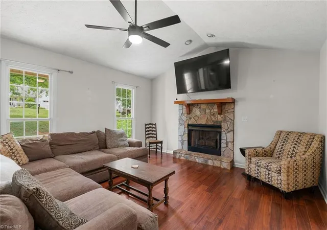 Homes for sale in King, NC | 1085 Woodbury Rd, King, NC 27021 | MLS# 1224675