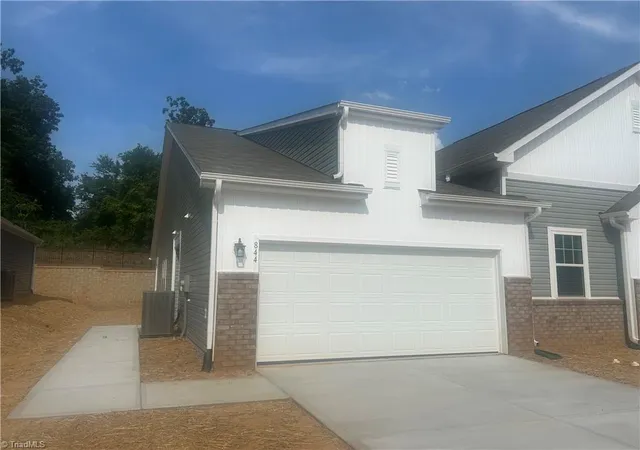 Photo 2 of Sale Pending at 844 Hanford Landing Dr, Graham, NC 27253 | MLS# 1228223 | Listing updated on 2026-10-07